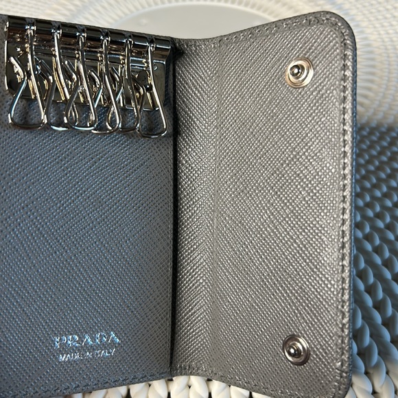 Authentic Prada Saffiano Ribbon Key Wallet - Picture 7 of 10